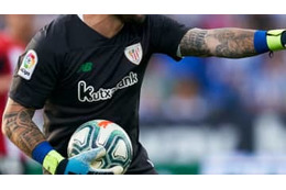 リーガGKが足に彫った「キャプテン翼のタトゥー」がすごすぎる 画像