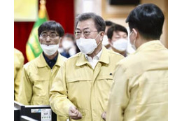 首相、2週間の行事自粛を要請 画像