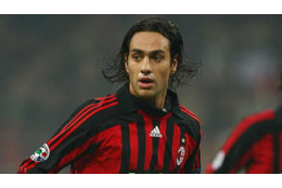 俺も安泰じゃねぇのか…ネスタが勘違いを痛感した「ミランの選手補強」とは 画像