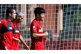 「うぉ！」 ガチムチ化の久保建英がバックステップするとこうなる 画像