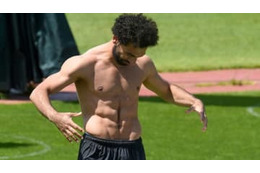 南野の仲間サラーとS・ラモスの「マッスル自慢」がこちら 画像