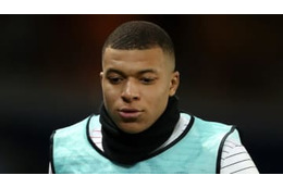 白人警官に拘束された黒人死亡…エムバペのツイートに30万いいね 画像