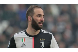 イグアイン、練習で決めた「ヒール持ち出しシュート」がなにげにクール 画像