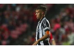 権田や安西の同僚が決めた！音が響き渡る「破壊的ロングシュート」 画像