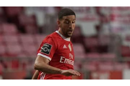 権田修一も見た、「ベンフィカの際どいハンド疑惑」がこれ 画像