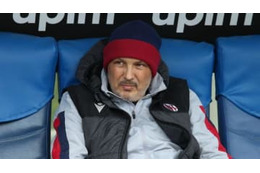 白血病克服ミハイロヴィッチ監督、「51歳とは思えぬ超絶フリーキック連発」 画像