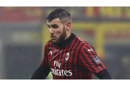 テオ・エルナンデスの新彼女？「全身タトゥー美女」がスゴいぞ 画像