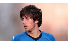 ローマ保有の21歳FW、彼女とのラブラブ映像で解雇される 画像