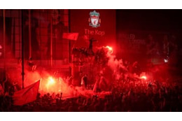 リヴァプール優勝、ファン大集結が問題に　警察は「散会命令」 画像