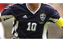 これが着たい！90年代adidas「代表チームの名作ユニフォーム」10選 画像