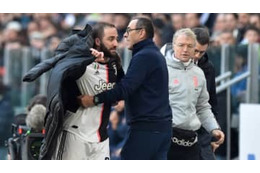 喧嘩した選手は「イグアインだけ」 サッリ監督が告白 画像