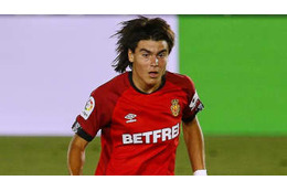 GKも拍手！久保の横で決めた、マジョルカ15歳の「絶妙FK」 画像