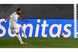 レアル、またPKでゴール！代役ベンゼマの「GKを騙す蹴り方」がこれ 画像