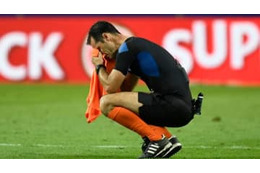 28年の審判人生に幕…最後のホイッスル後に男泣きした主審の涙が泣ける 画像