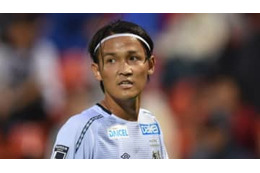 海外もザワつく！宇佐美貴史、日本人離れした「弾丸ミサイルシュート」がこれ 画像