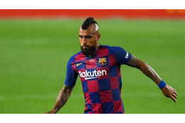 バルセロナMFビダル、グダグダ泥酔配信が話題に 画像