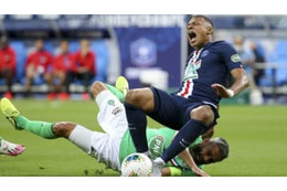 エムバペの足首破壊してしまったDFペラン、そのまま現役引退…感謝のメッセージも 画像