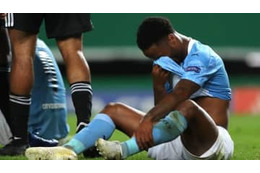 スターリング、泣く…シティをCL敗退に追い込んだ「大ミス」がこれ 画像