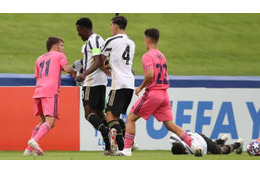 レアル若手、ユーヴェ選手への愚行で一発レッド 「乱闘勃発の問題シーン」がこれ 画像