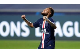 ネイマール、CLで伝説未遂！「敵も味方も騙した仰天FK」がこれ 画像