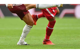 adidasの新作スパイク「インフライトパック」がピッチにお目見え！ 画像