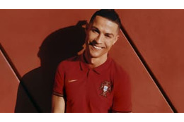 ポルトガル代表、EURO2020に向け「エレガントな」新ユニフォームを発表！ 画像