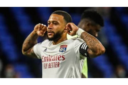 デパイはバルサへ移籍するのか　リヨン監督は「車で連れてく」と発言 画像