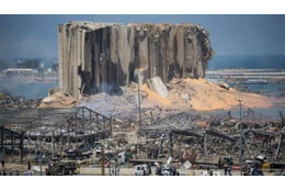 レバノン大爆発の葬儀で頭部に流れ弾…33歳のサッカー選手が死亡 画像