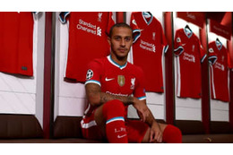 ティアゴ、リヴァプール移籍！女性ファンの覗き見がこちら 画像