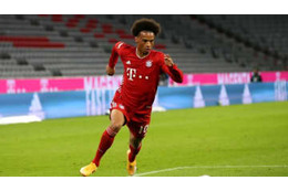 バイエルンFWサネ、開幕戦で爆発！シャルケを壊した「超人スピード」がこれ 画像