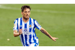 これは痛い…ヴァラン、ダビド・シルバの強シュートを股間で阻止 画像