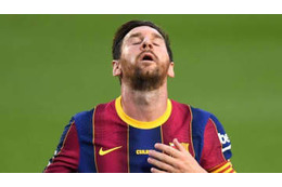 メッシ、サメに襲われるCMが話題 画像