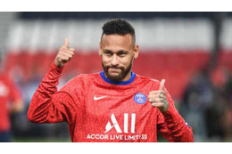 ネイマール、PSG選手たちを爆笑させた「珍テク」がこれ 画像