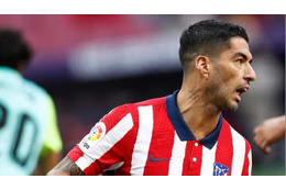 スアレス、アトレティコ初戦で2ゴール爆発！「貫禄の超ヘッド」がこれ 画像