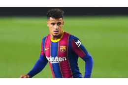 コウチーニョ、なんと試合中に審判を股抜き！「仰天シーン」がこれ 画像