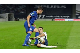 トッテナムデビューのレギロン、見せた「弾丸スライディング」がこれ 画像