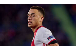 バルセロナ、20歳の米国人S・デストを獲得！26億円で 画像