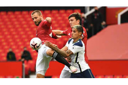 屈辱6失点…ユナイテッド主将マグワイア、「味方DFを潰した失点シーン」がこれ 画像