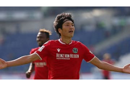 堂安律と話す原口元気、ふと出た「代表にかける思い」が熱い 画像