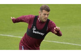 無職のウィルシャー、自分のクラブで練習する 画像