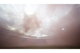 全裸ファンが走る…オランダ2部チーム、愚行で「映画館観戦」不可に 画像