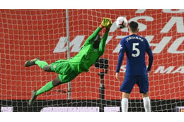 チェルシー新GKメンディ、ラッシュフォードを絶望させた「神の手」がエグい 画像
