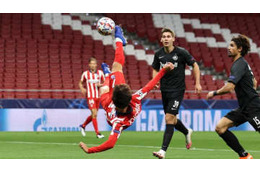 天才フェリックス、CLでやりたい放題！「伝説未遂の超バイシクル」を見たか 画像