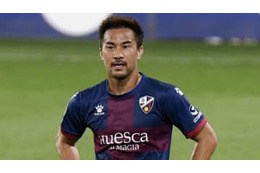 岡崎慎司、クラブ公式のツイートに涙する「顔が…」 画像