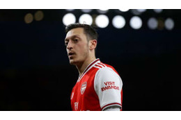 エジル、引退後のために「VC」への投資はじめる 画像