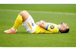 首絞められたモペ、 “天狗”と喧嘩でベンチ外に 画像