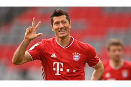 レヴァンドフスキ、バロンドールを贈られる！ “LEGO”の 画像