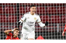 今もすごい！ 33歳ベナルファ、今季初ゴールが完全に「天才」だった 画像