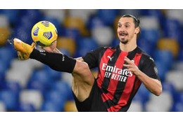 人間やめた！？39歳イブラヒモヴィッチ、「カンフーキック」がすごい 画像