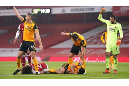 D・ルイスと頭部接触で体硬直…ラウール・ヒメネス、意識を取り戻す 画像